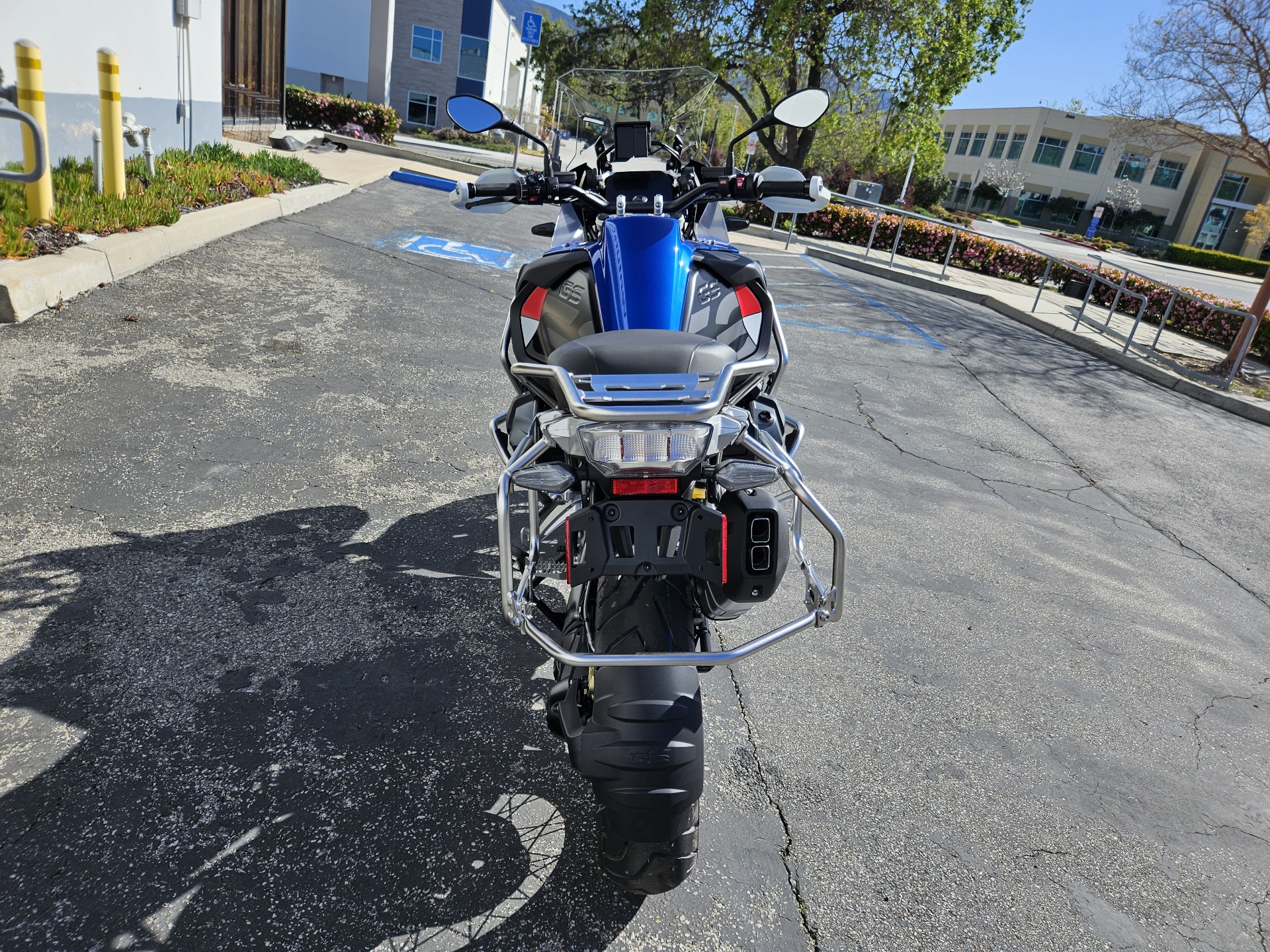 2024 BMW R 1250 GS Adventure in Newbury Park, California - Photo 4