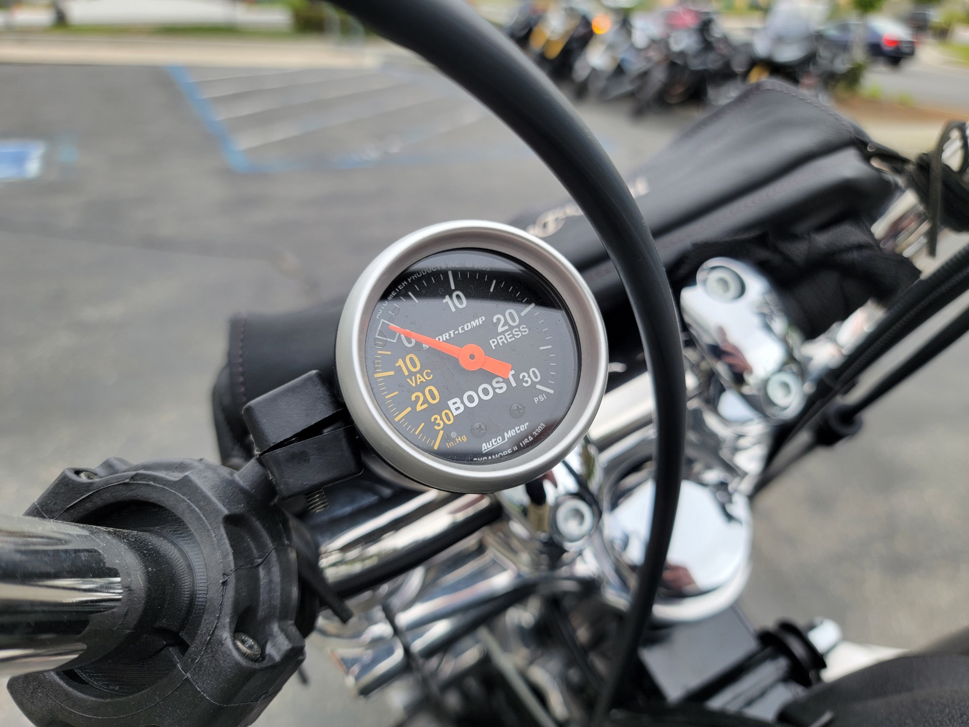 2012 Harley-Davidson Dyna® Street Bob® in Newbury Park, California - Photo 14