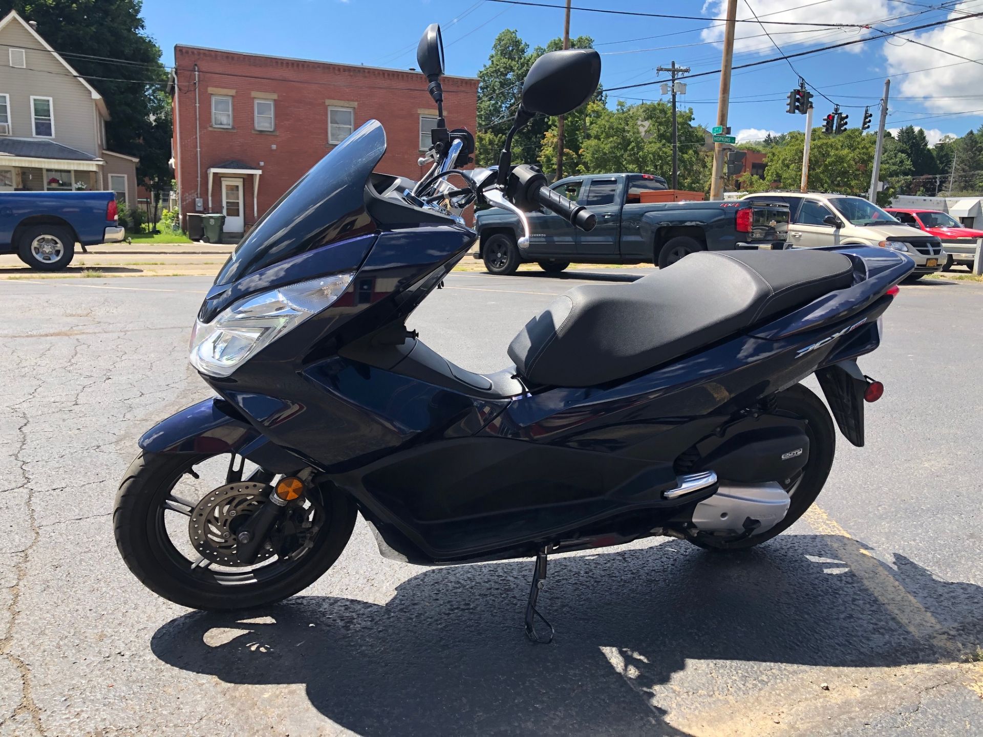 2018 Honda PCX150 in Jamestown, New York - Photo 2
