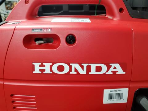 Honda Power Equipment EU2200i Companion with CO-MINDER in Brockway, Pennsylvania - Photo 4