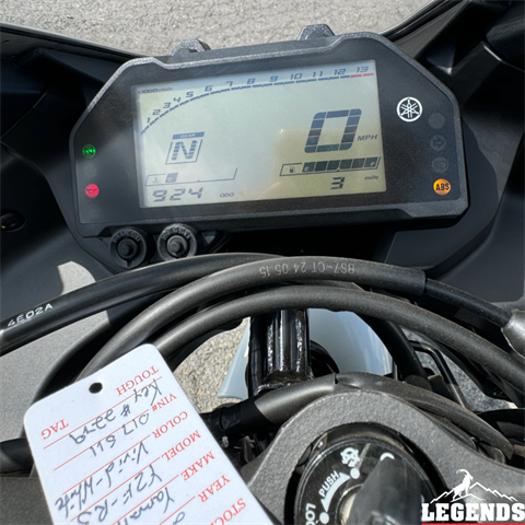 2024 Yamaha YZF-R3 in Seneca, Pennsylvania - Photo 12