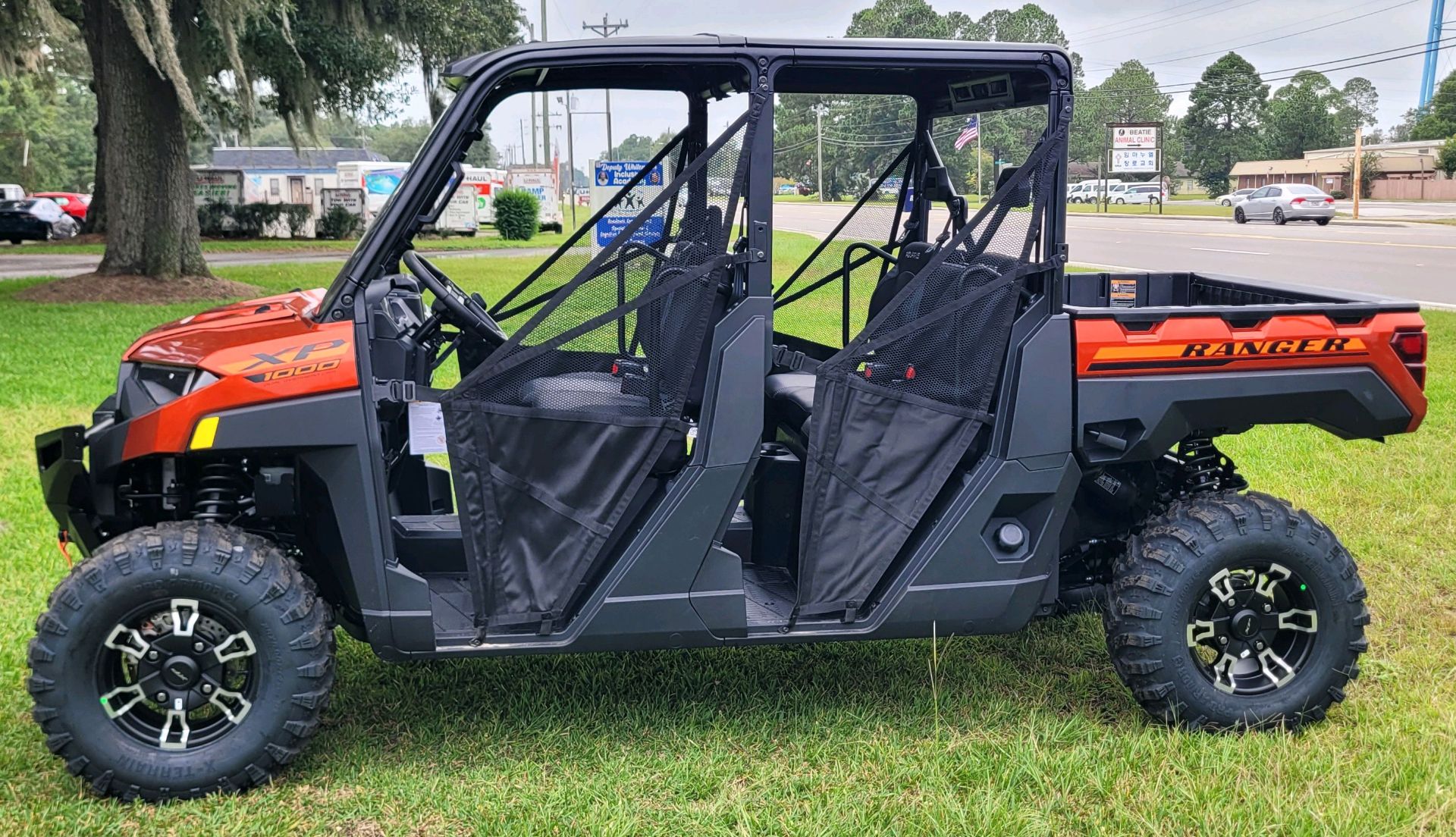 2025 Polaris Ranger Crew XP 1000 Premium in Hinesville, Georgia - Photo 2