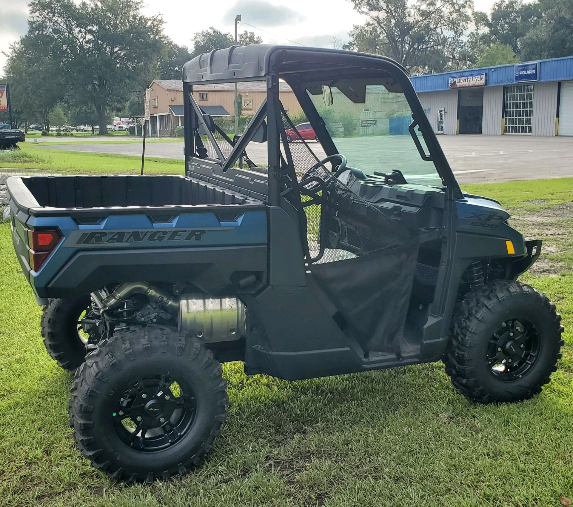 2025 Polaris Ranger XP 1000 Premium in Hinesville, Georgia - Photo 6