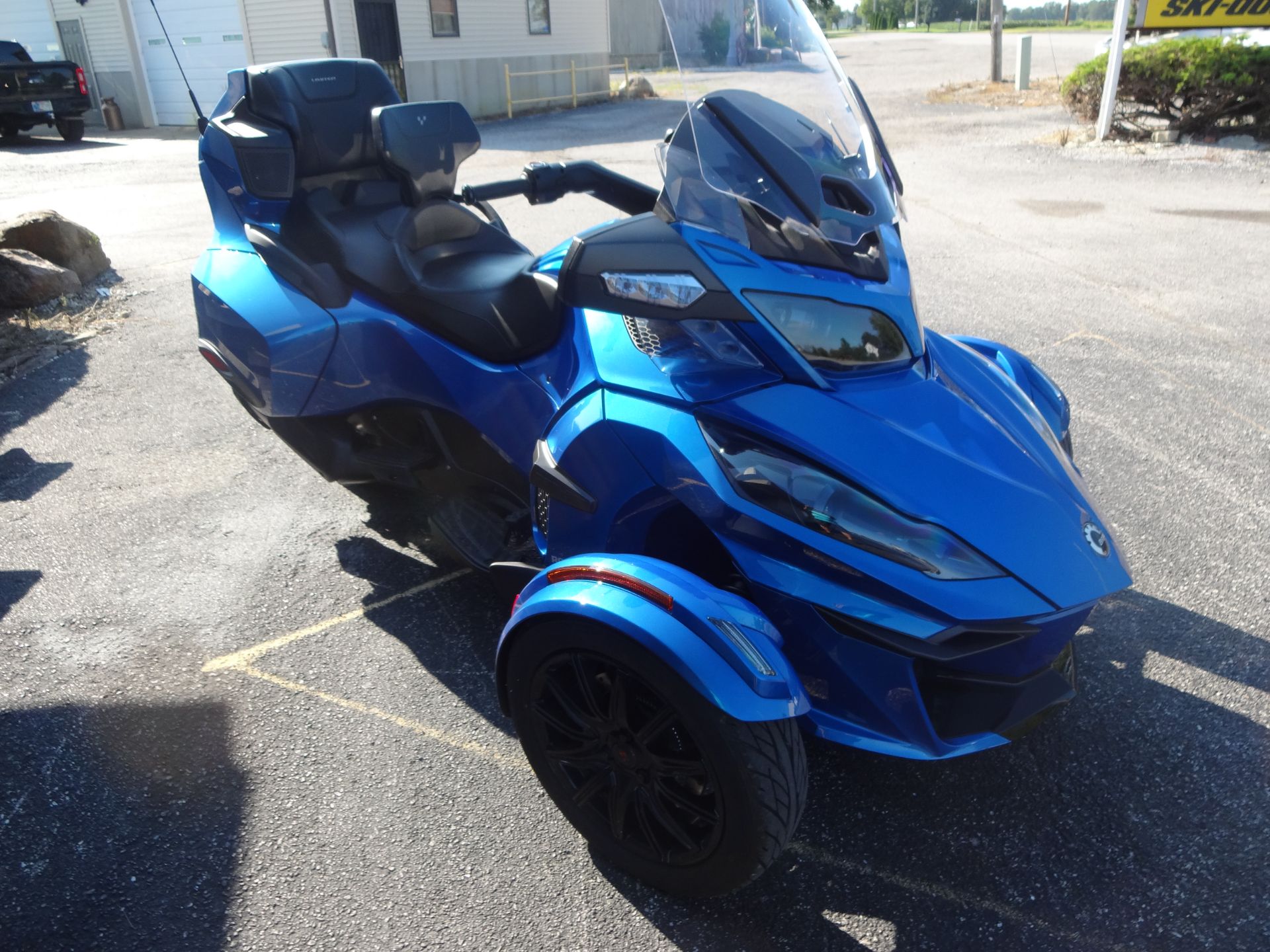 2018 Can-Am Spyder RT Limited in Zulu, Indiana - Photo 2