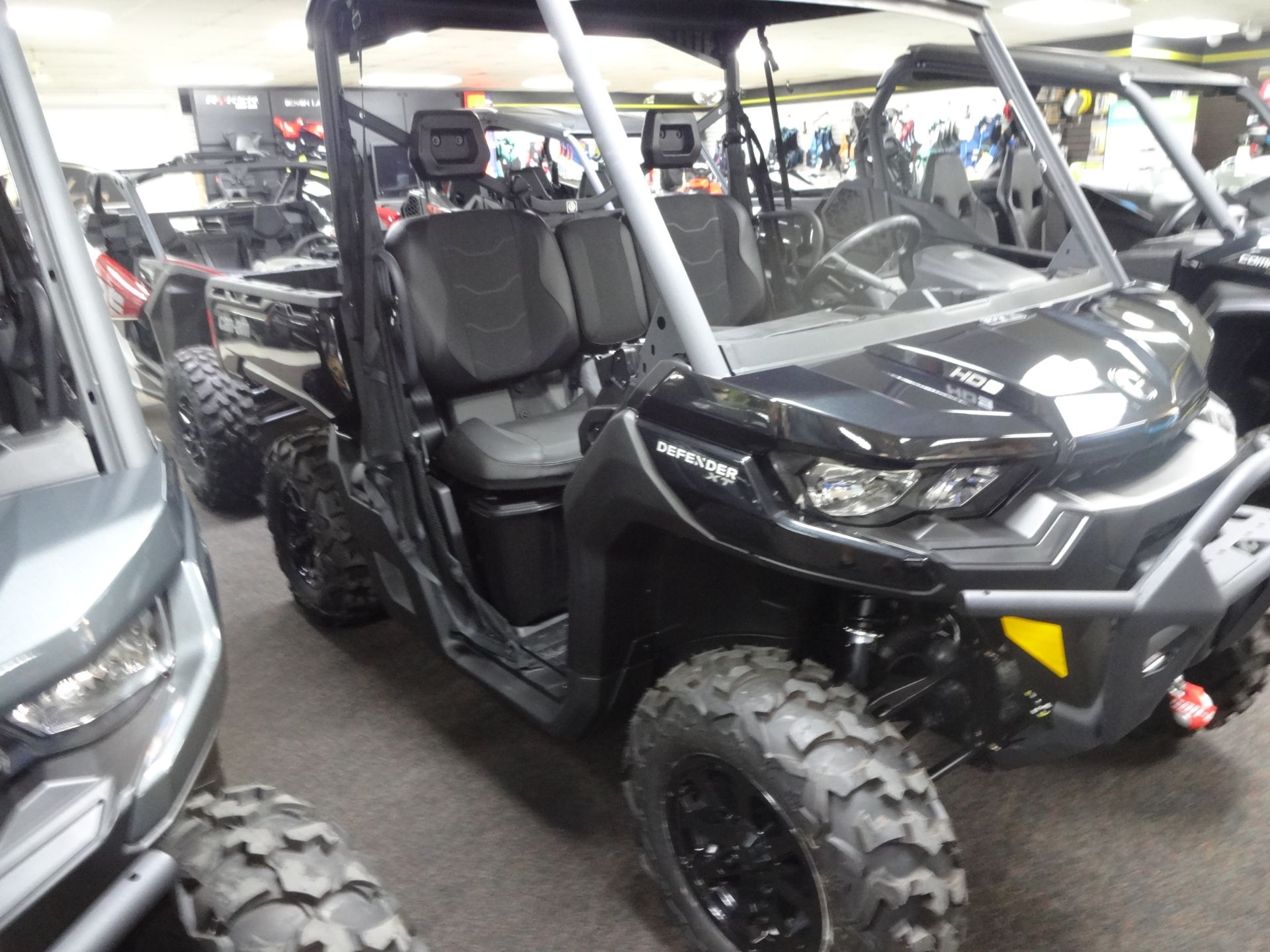 2024 Can-Am Defender XT HD9 in Zulu, Indiana - Photo 2