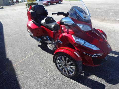 2015 Can-Am Spyder® RT Limited in Zulu, Indiana - Photo 2