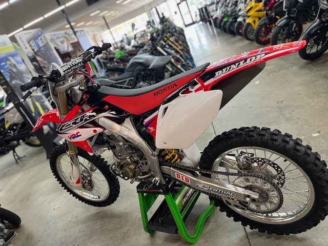 2005 Honda CRF™450R in Fremont, California - Photo 2