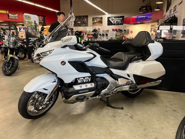 2018 Honda Gold Wing Tour Automatic DCT in Fremont, California - Photo 2