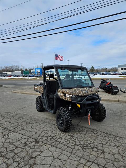 2022 Can-Am DEFENDER XT HD10 in Rome, New York - Photo 1