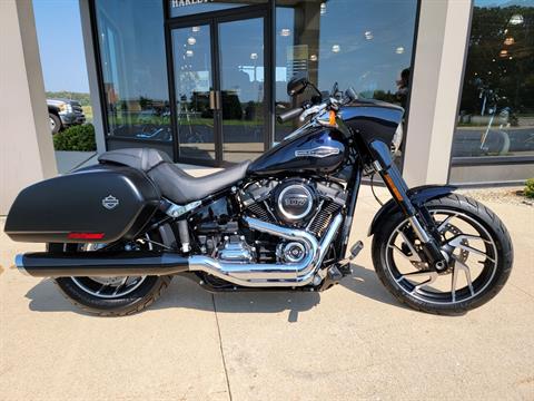 2019 Harley-Davidson Sportglide in Albert Lea, Minnesota