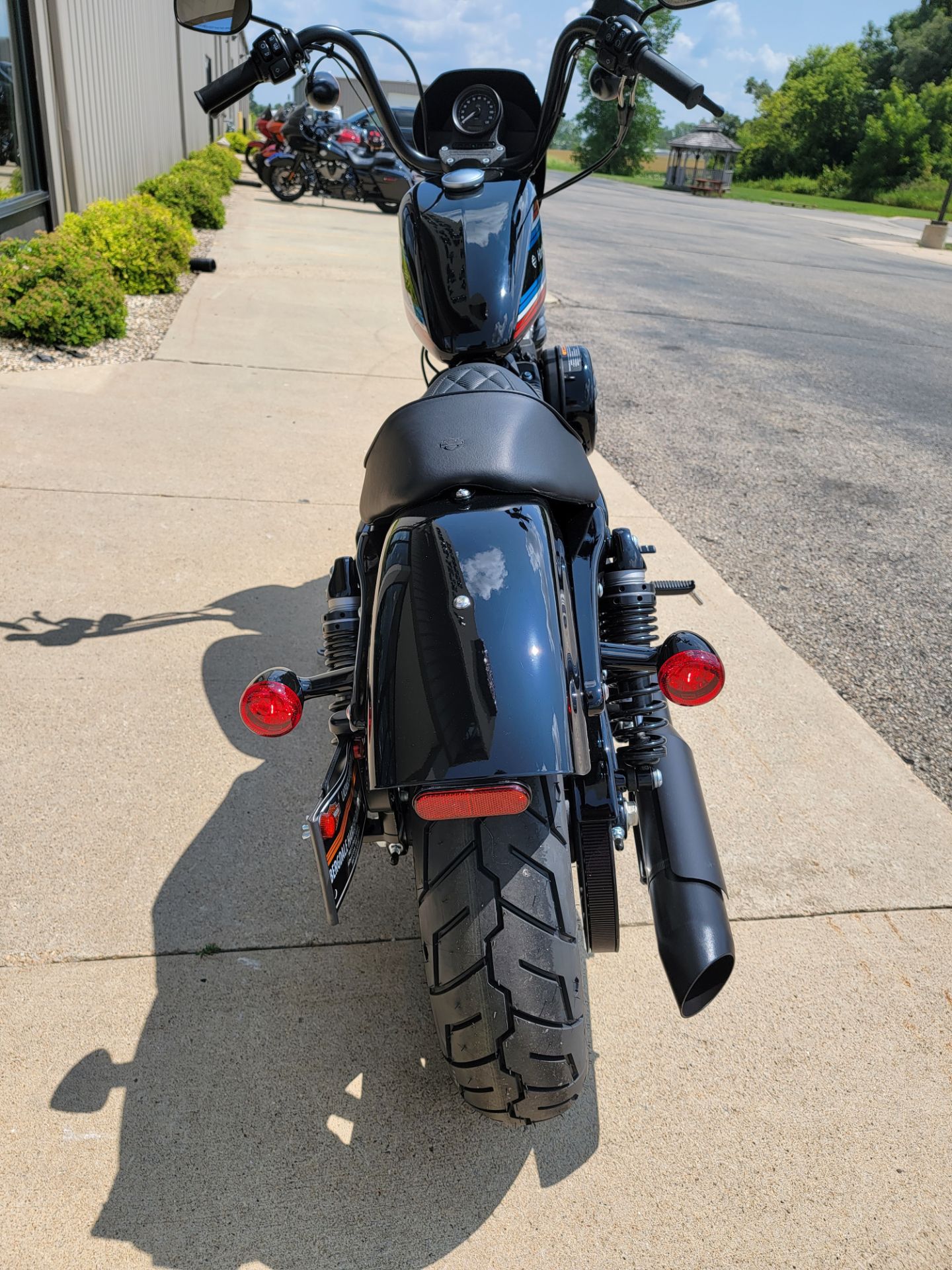 2021 Harley-Davidson 1200 Iron in Albert Lea, Minnesota - Photo 4