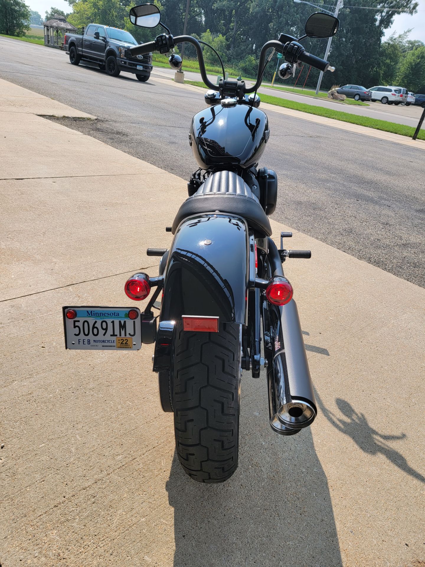 2019 Harley-Davidson StreetBob in Albert Lea, Minnesota - Photo 4