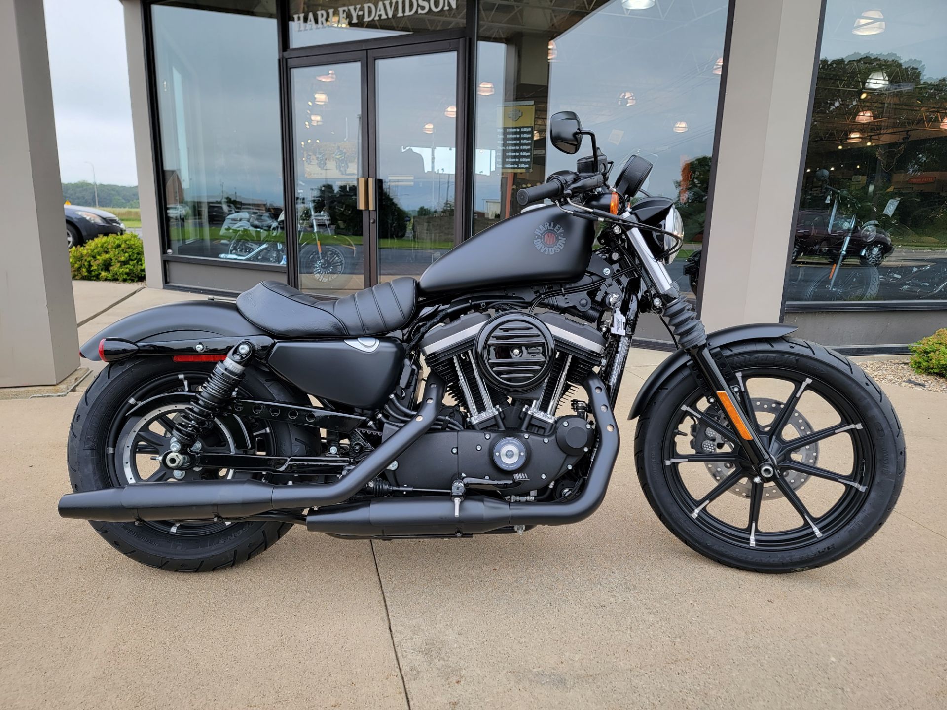 2022 Harley-Davidson XL883N in Albert Lea, Minnesota