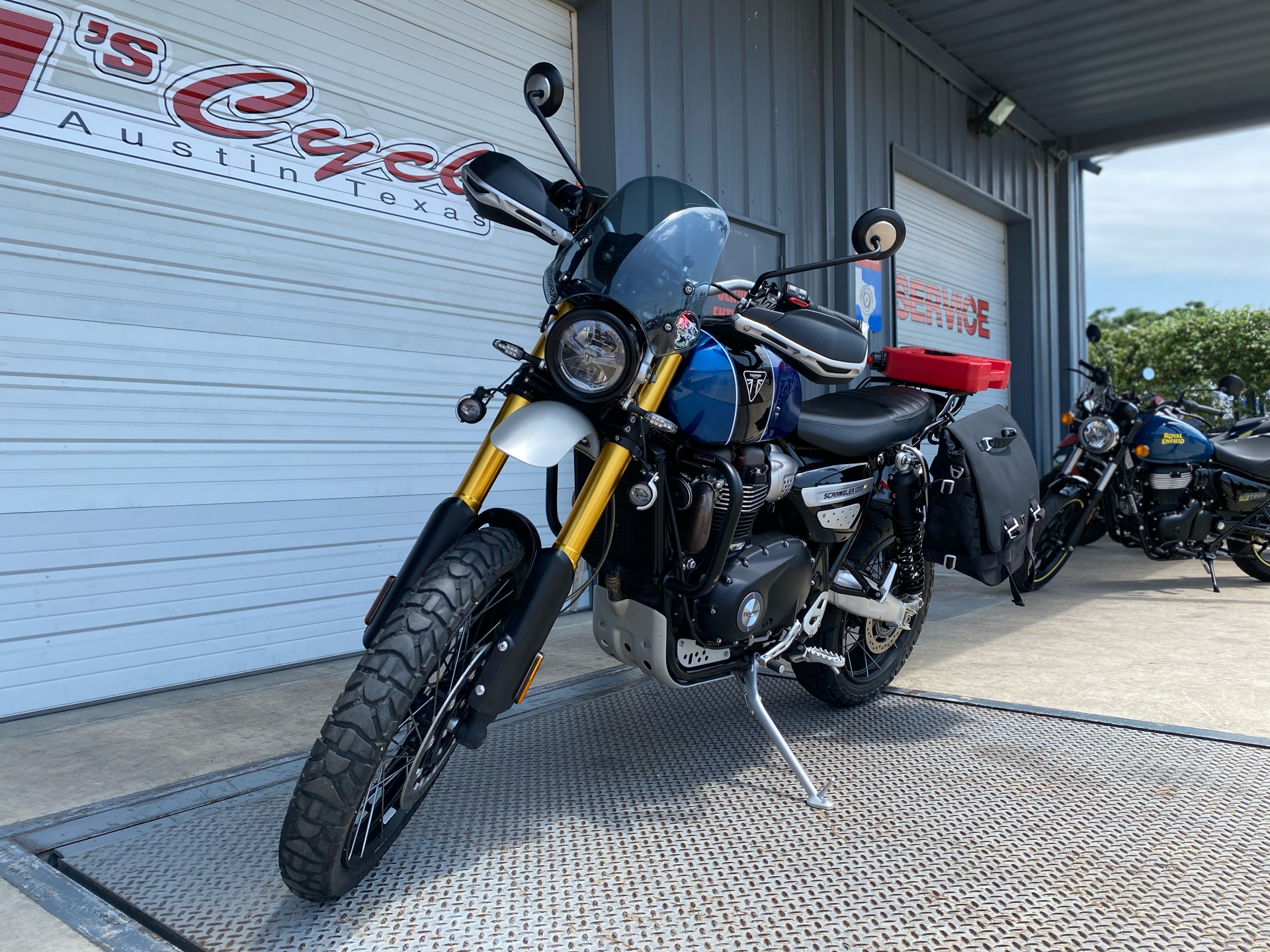 2020 Triumph Scrambler 1200 XE in Austin, Texas - Photo 3