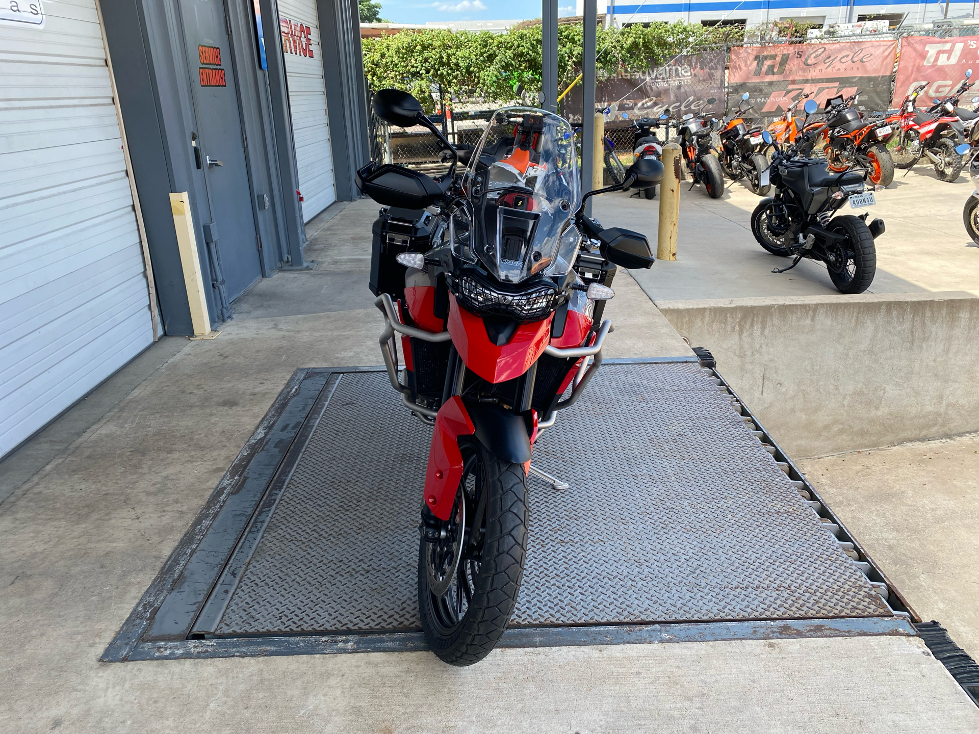 2022 Triumph Tiger 850 Sport in Austin, Texas - Photo 2