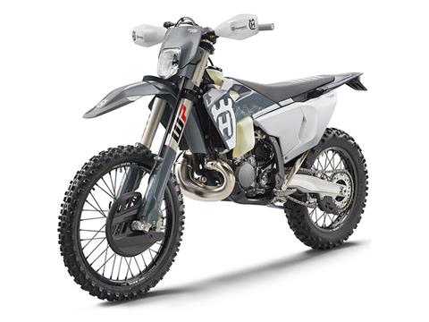 2025 Husqvarna TE 300 Pro in Austin, Texas - Photo 4