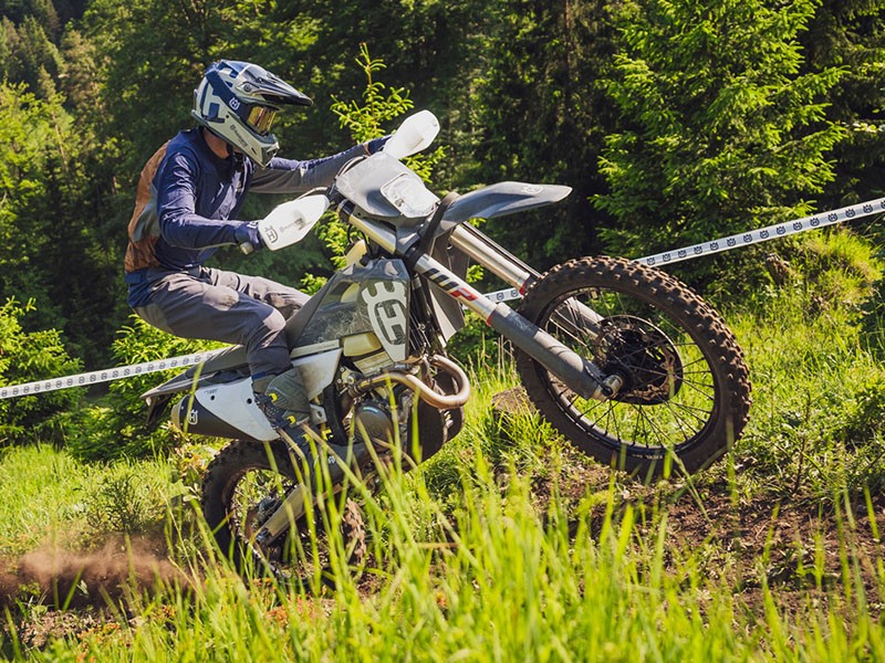 2025 Husqvarna TE 300 Pro in Austin, Texas - Photo 18