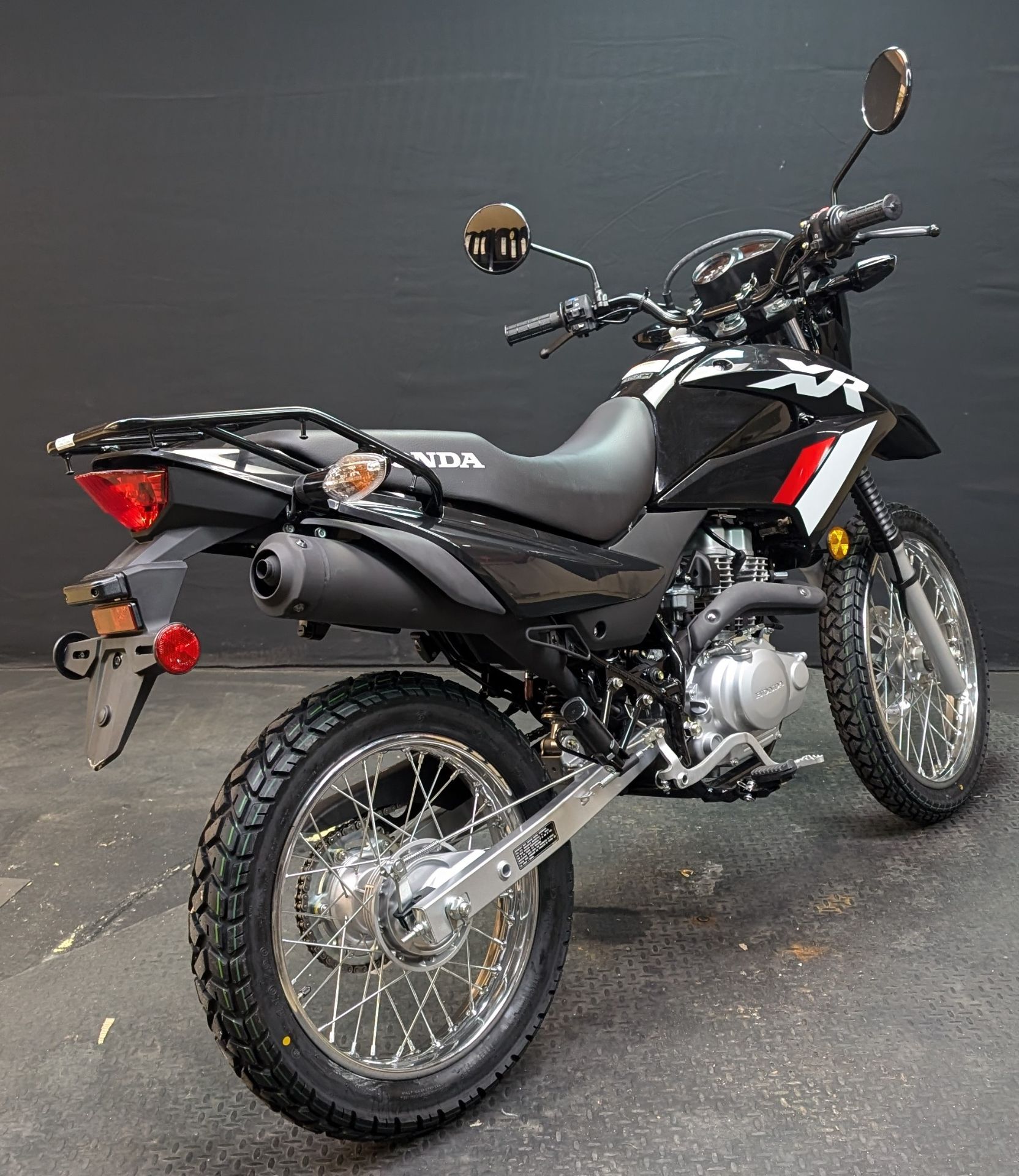 2023 Honda XR150L in Manitowoc, Wisconsin - Photo 9