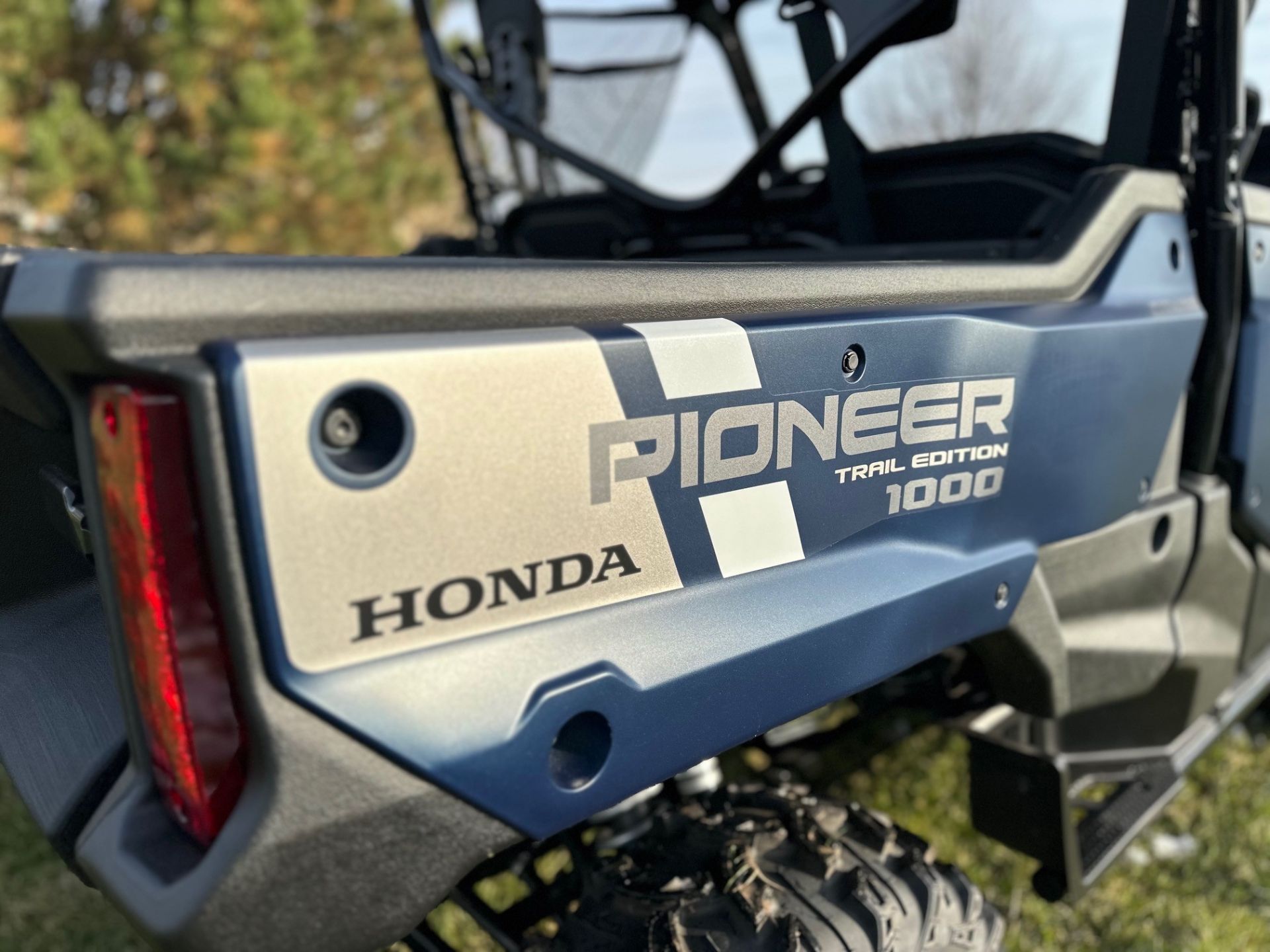 2023 Honda Pioneer 1000 Trail in Manitowoc, Wisconsin - Photo 9