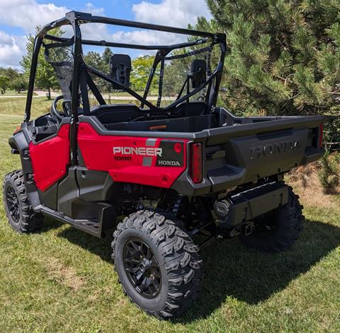 2024 Honda Pioneer 1000 Deluxe in Manitowoc, Wisconsin - Photo 4