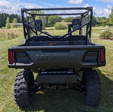 2024 Honda Pioneer 1000 Deluxe in Manitowoc, Wisconsin - Photo 5