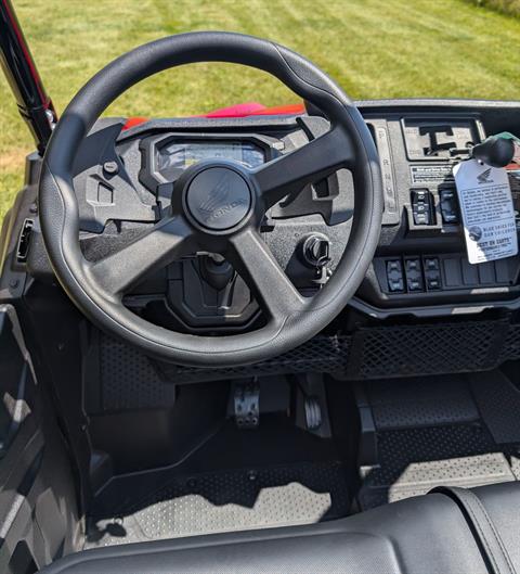 2024 Honda Pioneer 1000 Deluxe in Manitowoc, Wisconsin - Photo 9