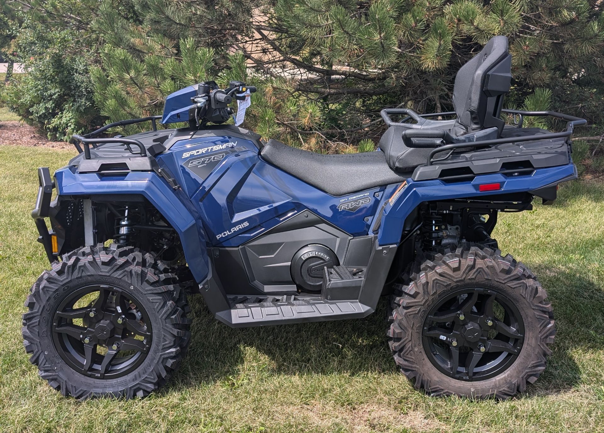 2025 Polaris Sportsman Touring 570 Premium in Manitowoc, Wisconsin - Photo 1