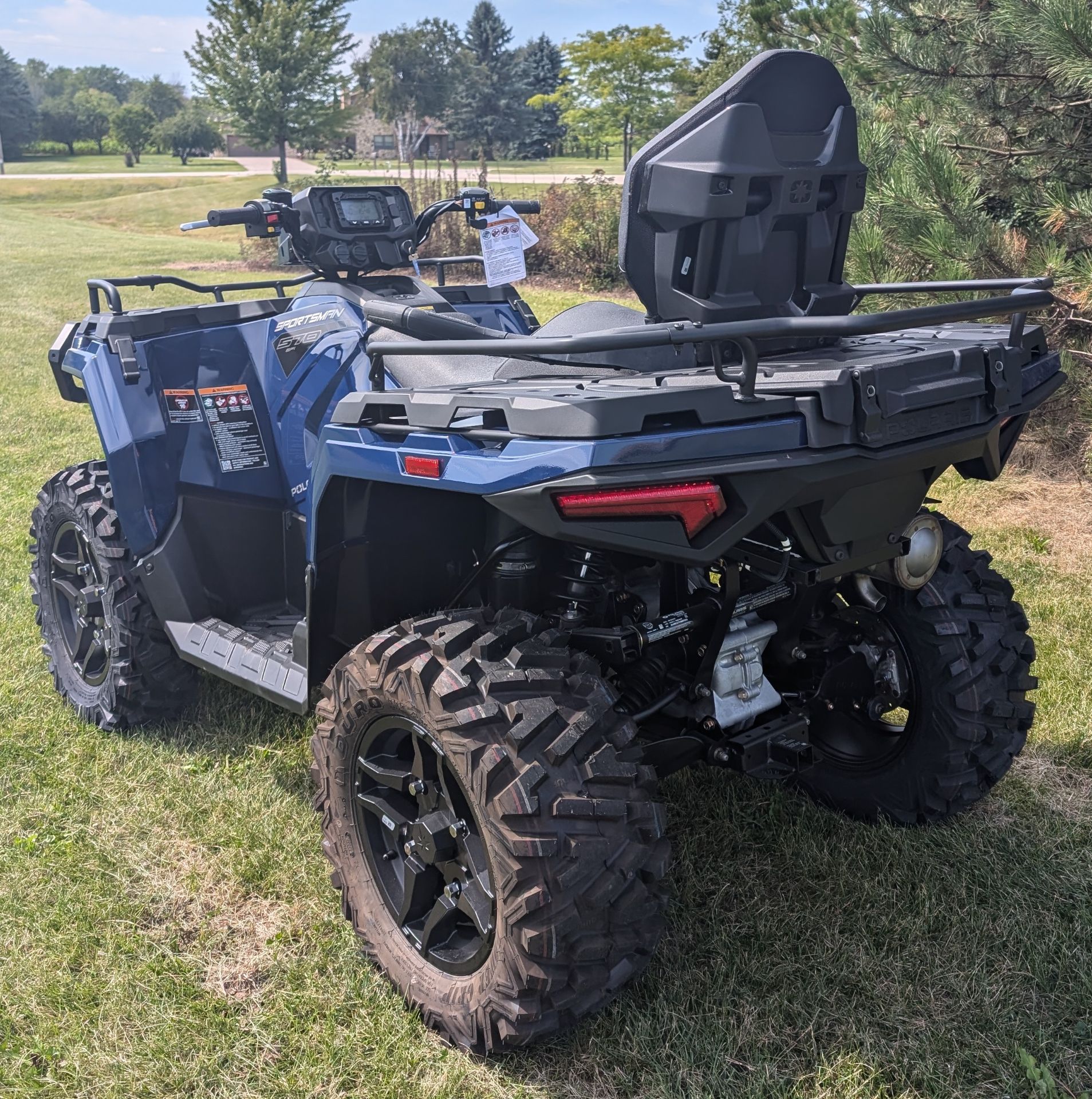 2025 Polaris Sportsman Touring 570 Premium in Manitowoc, Wisconsin - Photo 4