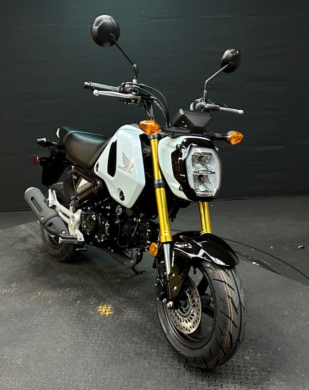 2024 Honda Grom ABS in Manitowoc, Wisconsin - Photo 2