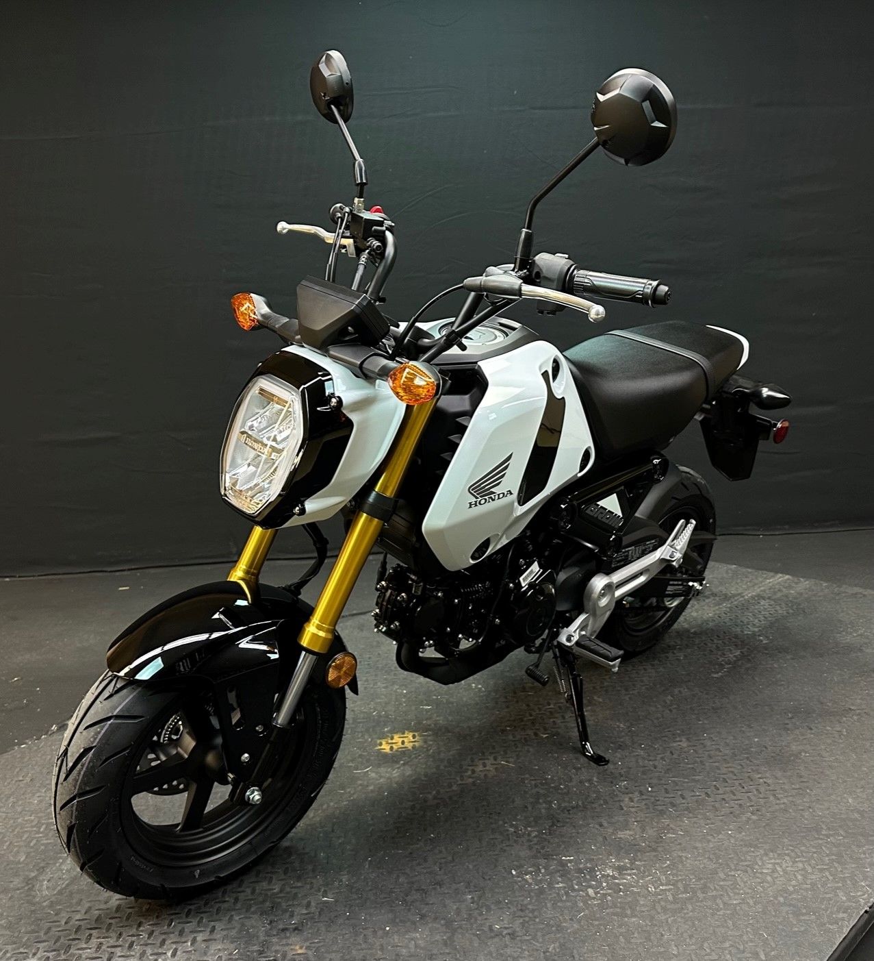 2024 Honda Grom ABS in Manitowoc, Wisconsin - Photo 4