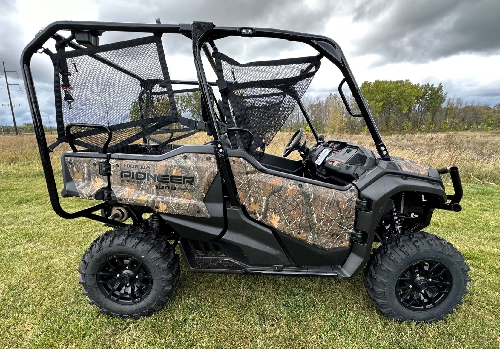 2023 Honda Pioneer 1000-5 Forest in Manitowoc, Wisconsin - Photo 1