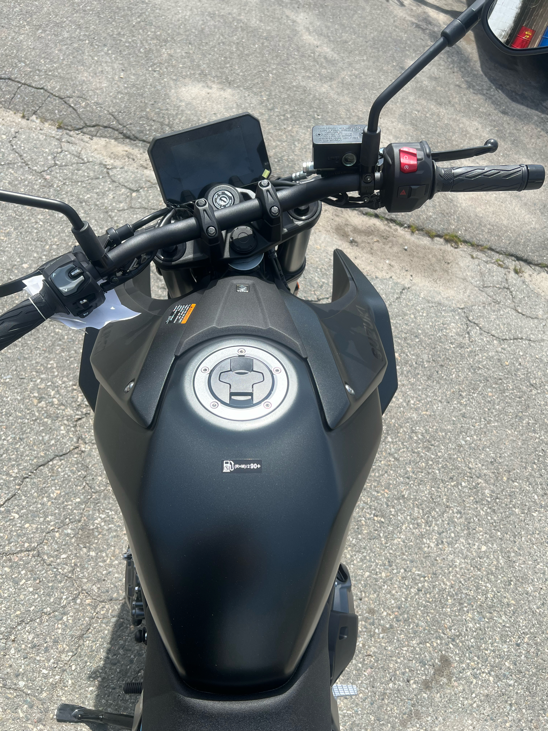 2024 Suzuki GSX-8S in Woonsocket, Rhode Island - Photo 8