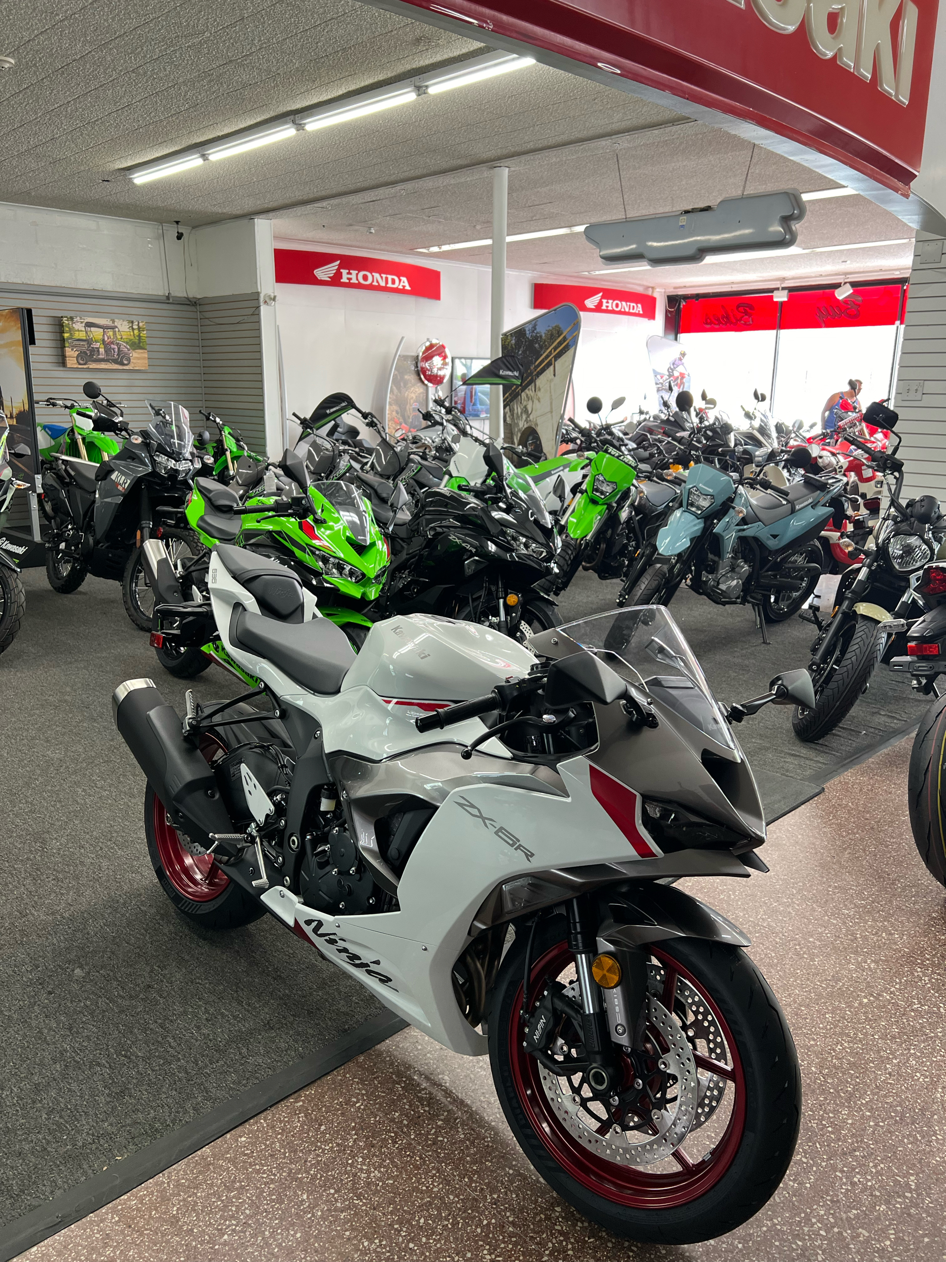 2024 Kawasaki Ninja ZX-6R ABS in Woonsocket, Rhode Island - Photo 3