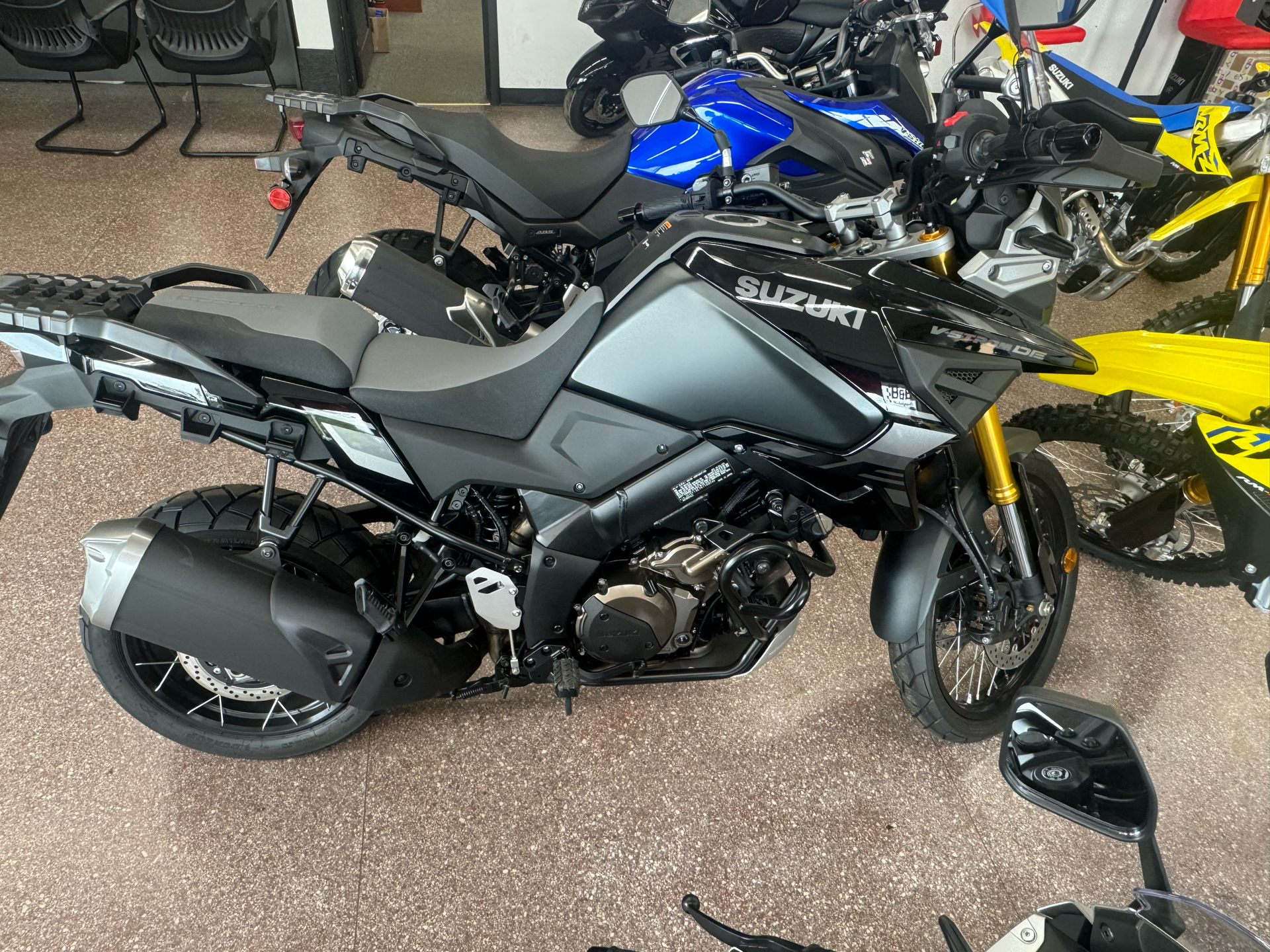 2024 Suzuki V-Strom 1050DE in Woonsocket, Rhode Island - Photo 4