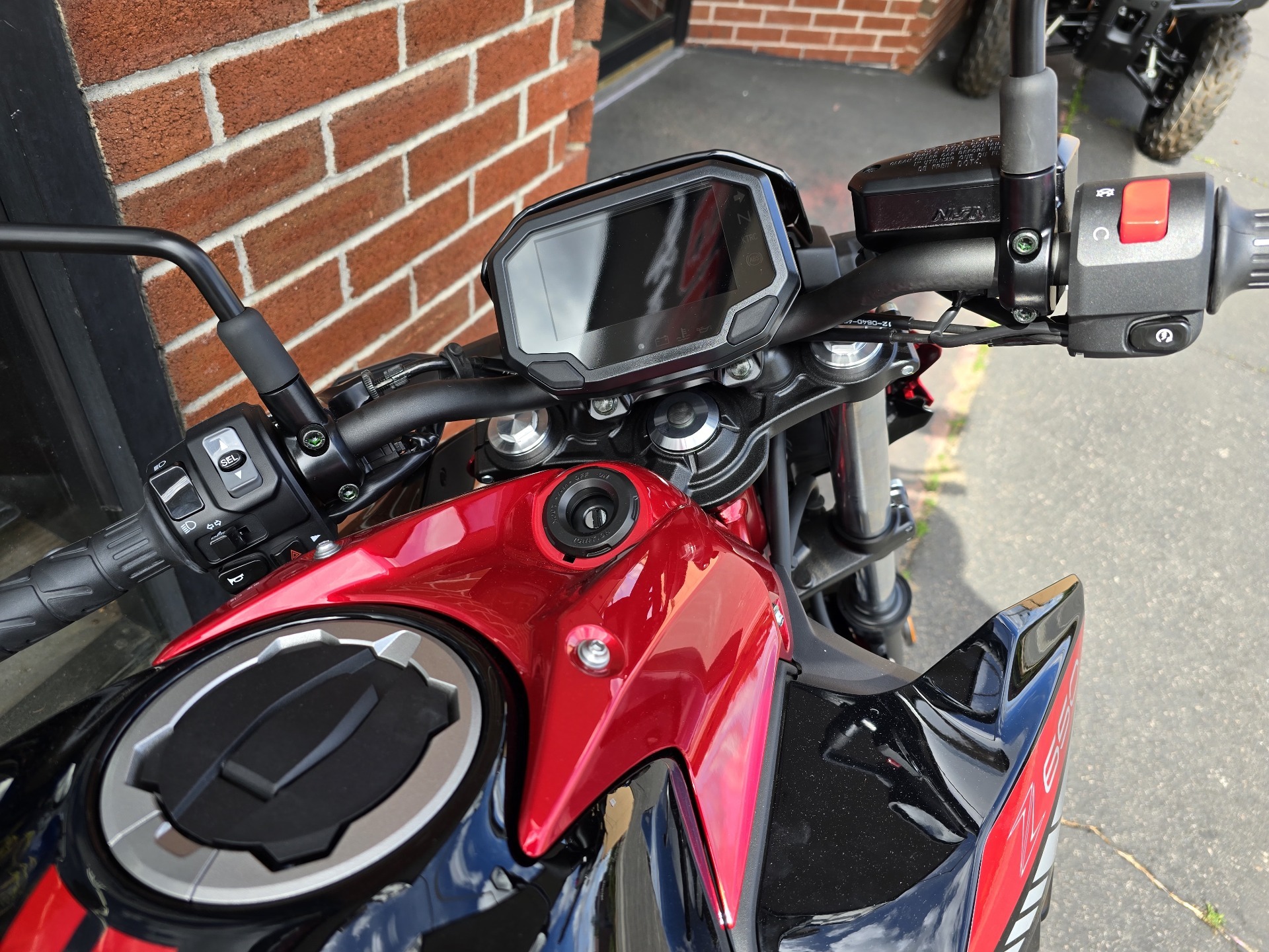 2024 Kawasaki Z650 ABS in Woonsocket, Rhode Island - Photo 4
