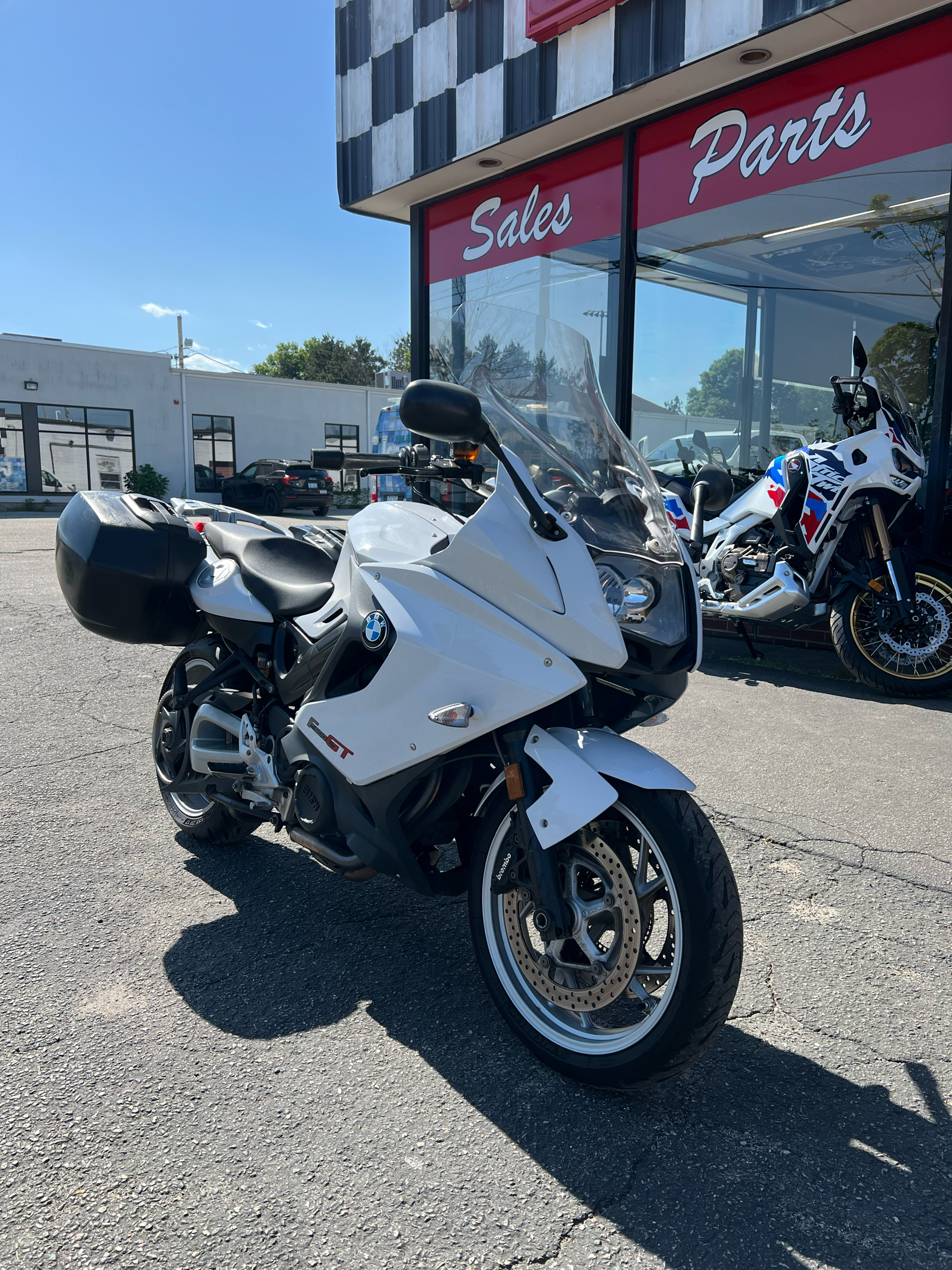 2014 BMW F 800 GT in Woonsocket, Rhode Island - Photo 2