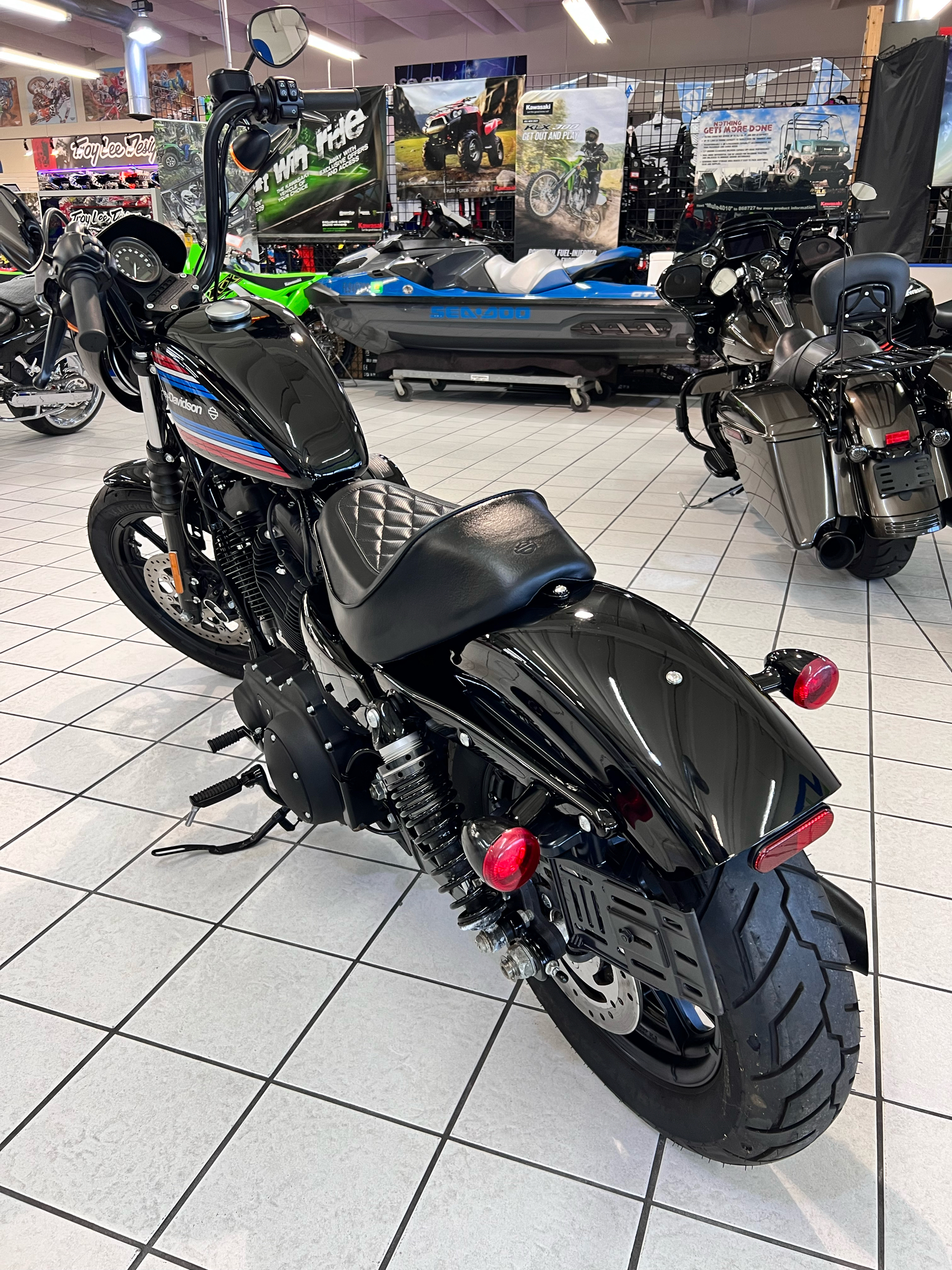 2021 Harley-Davidson Iron 1200™ in Hialeah, Florida - Photo 5