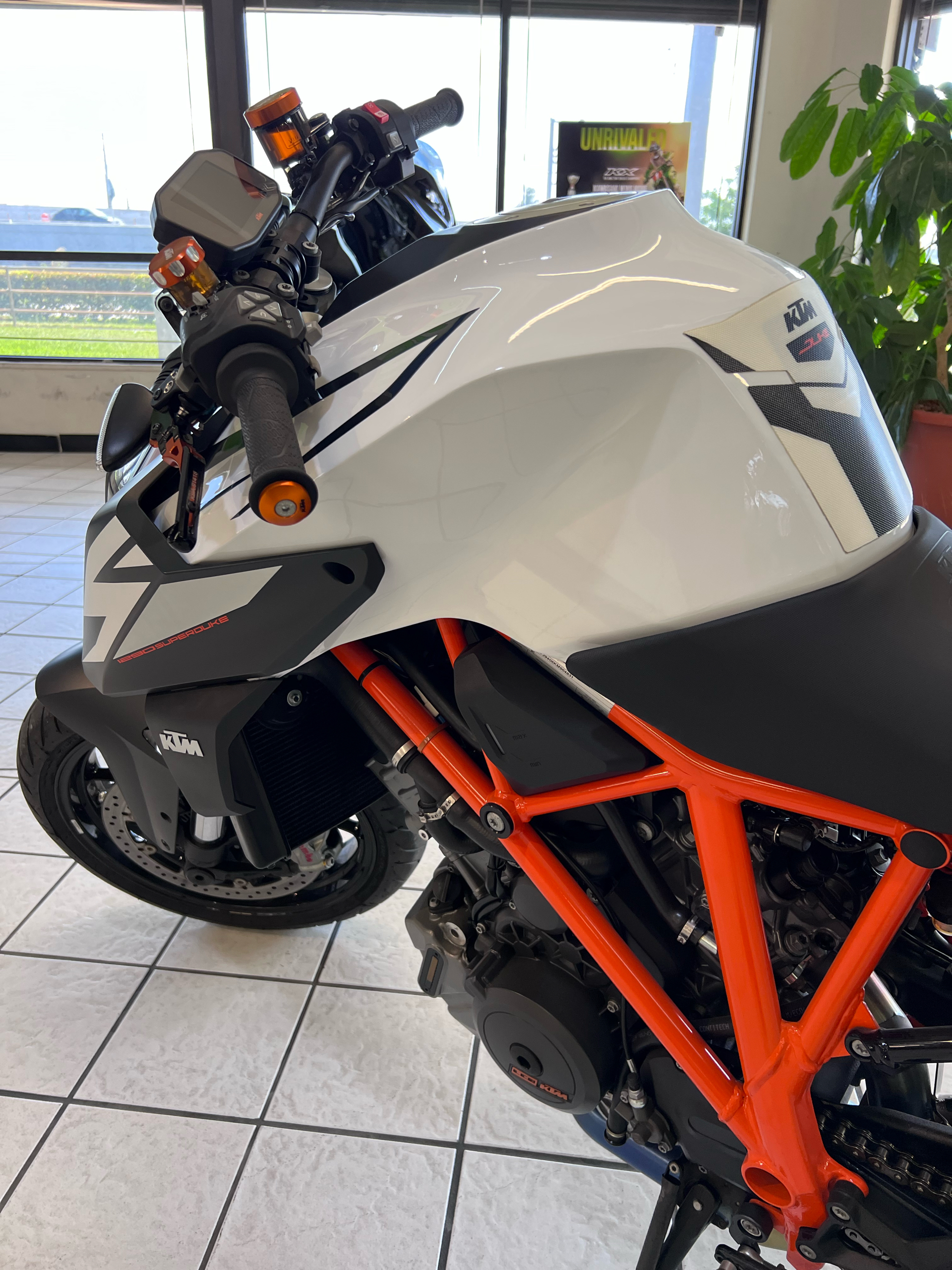 2019 KTM 1290 Super Duke R in Hialeah, Florida - Photo 11