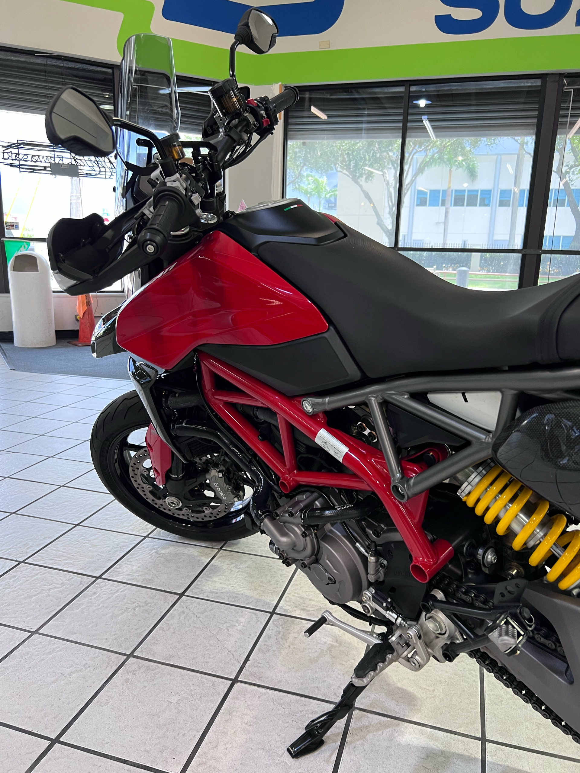 2021 Ducati Hypermotard 950 in Hialeah, Florida - Photo 5