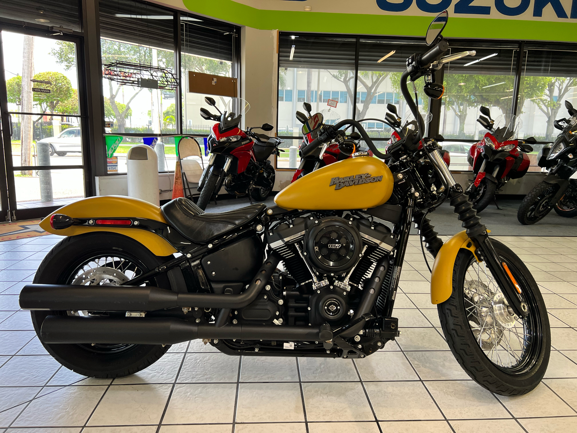 2019 Harley-Davidson Street Bob® in Hialeah, Florida - Photo 1