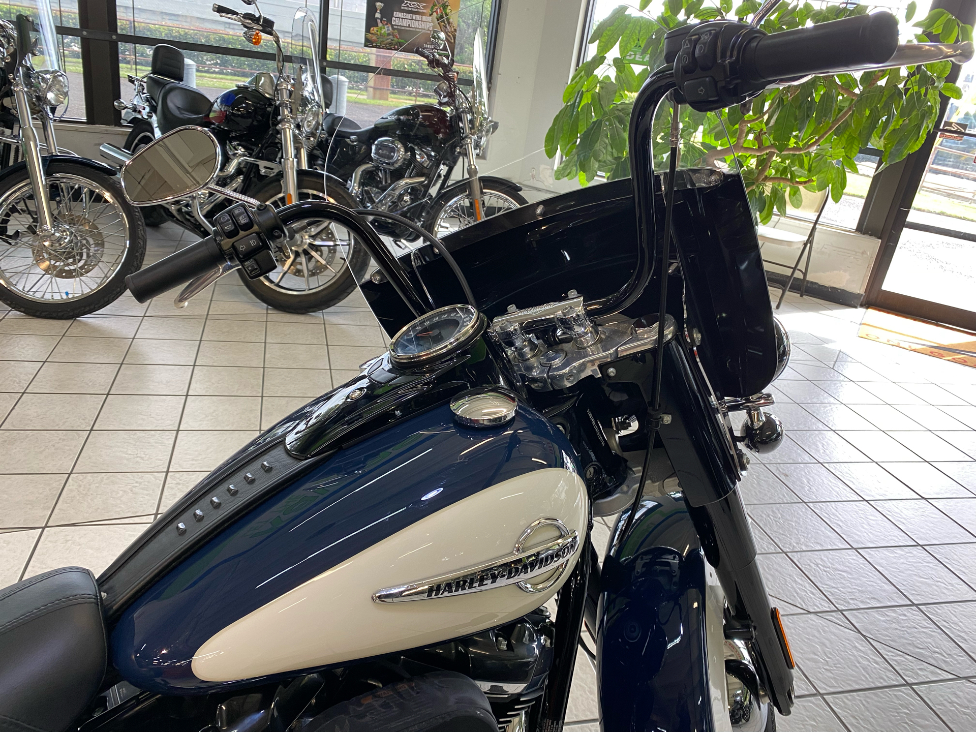 2019 Harley-Davidson Heritage Classic 114 in Hialeah, Florida - Photo 8
