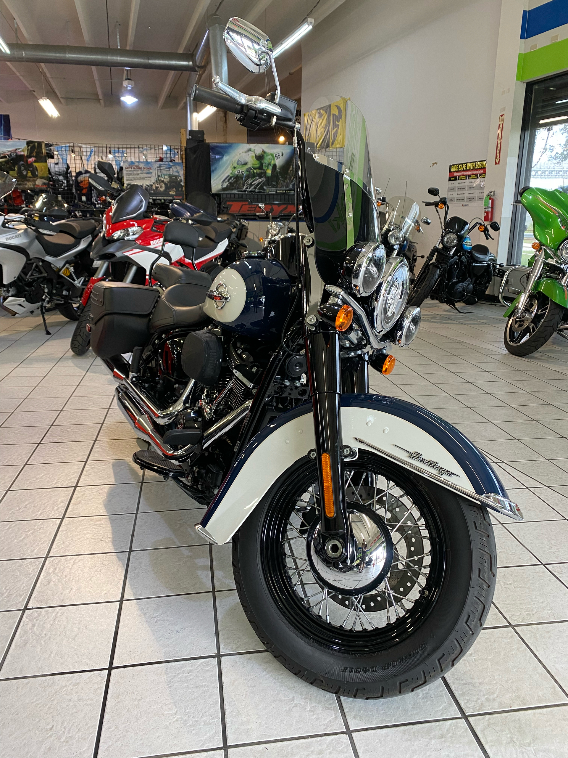 2019 Harley-Davidson Heritage Classic 114 in Hialeah, Florida - Photo 12