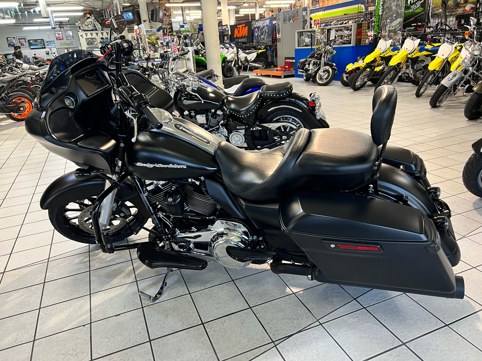 2018 Harley-Davidson Road Glide® in Hialeah, Florida - Photo 7
