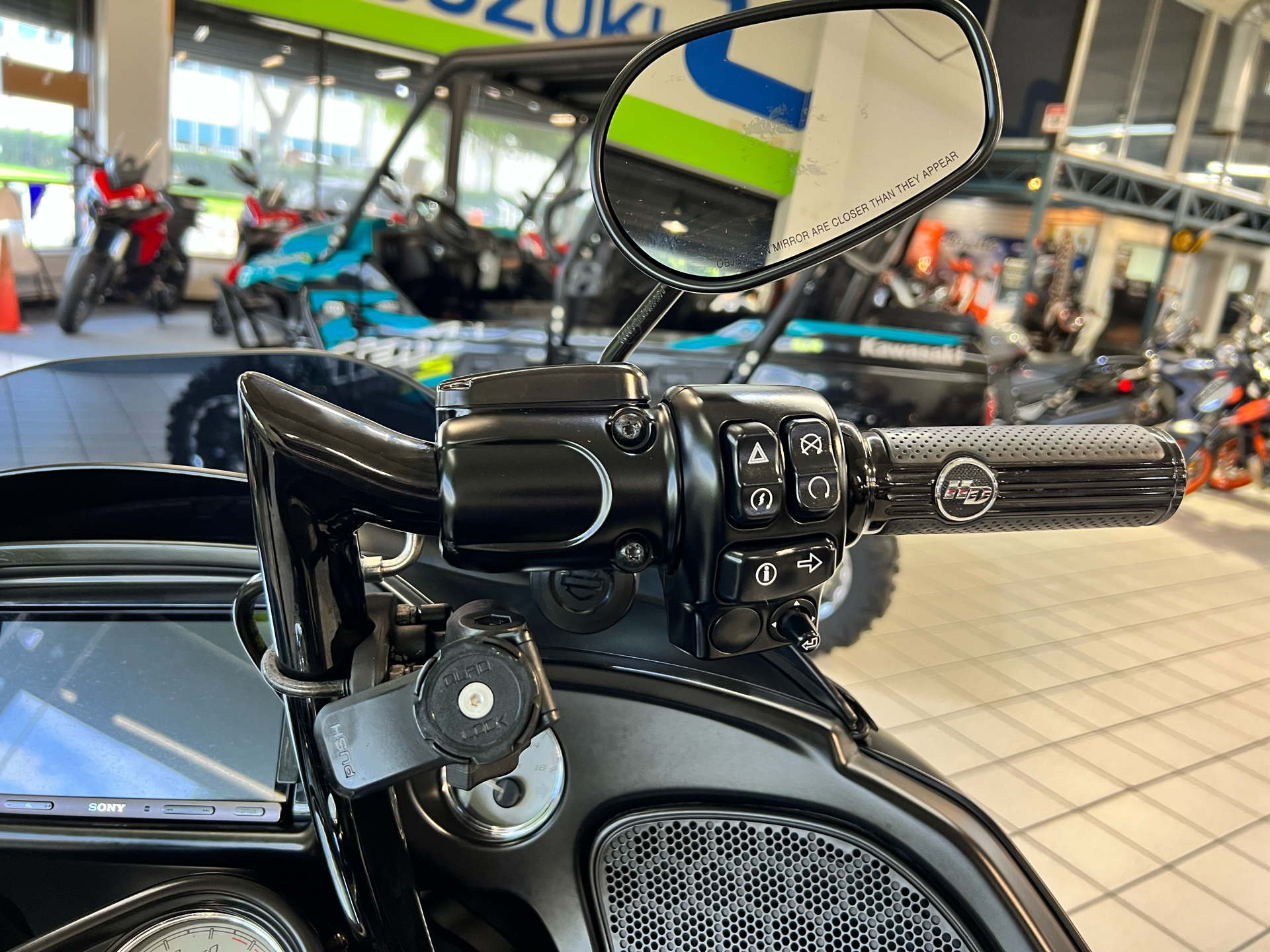2018 Harley-Davidson Road Glide® in Hialeah, Florida - Photo 17