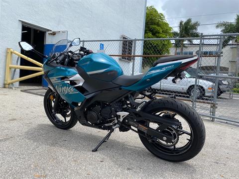 2021 Kawasaki Ninja 400 ABS in Hialeah, Florida - Photo 2