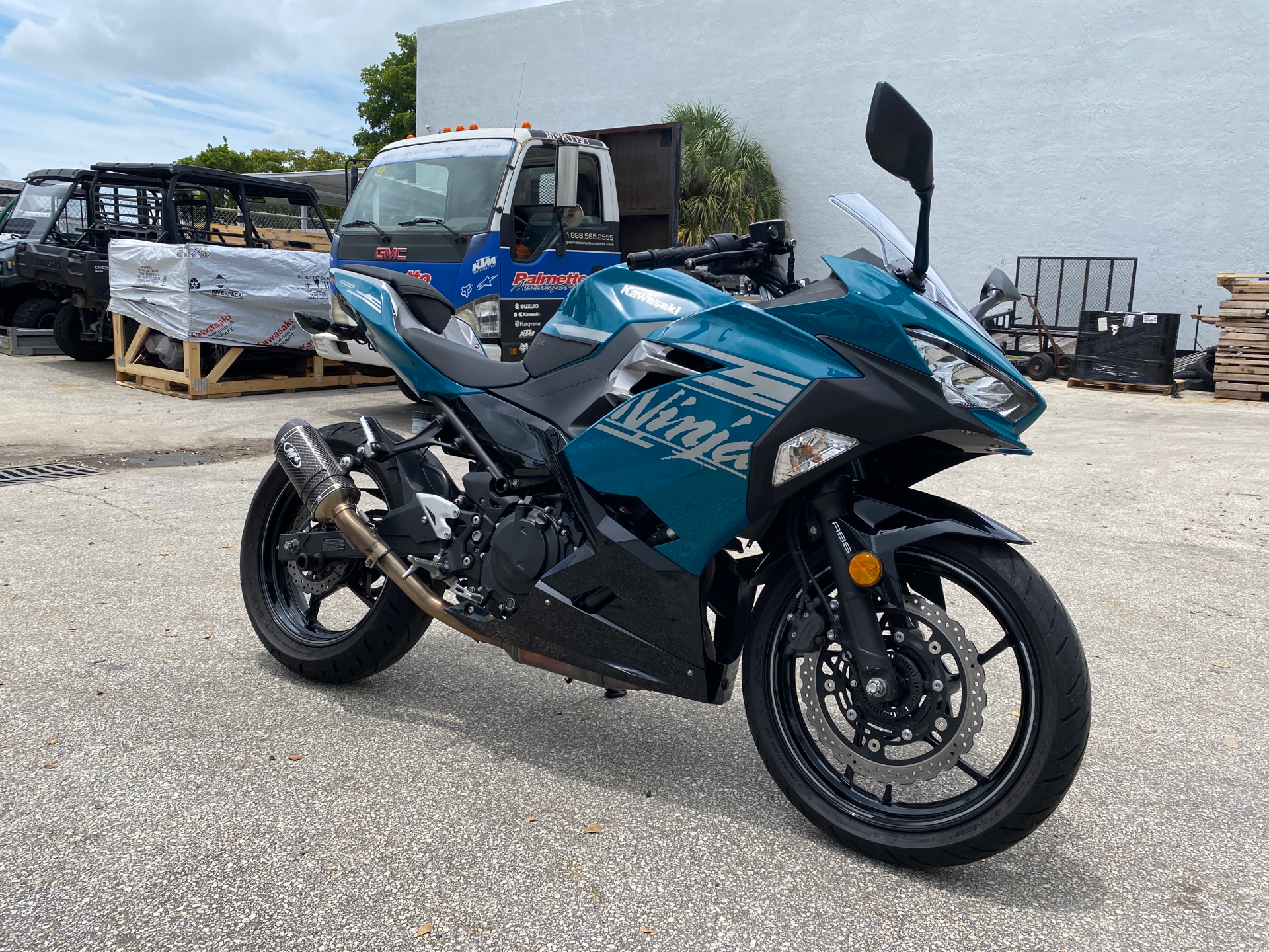 2021 Kawasaki Ninja 400 ABS in Hialeah, Florida - Photo 4