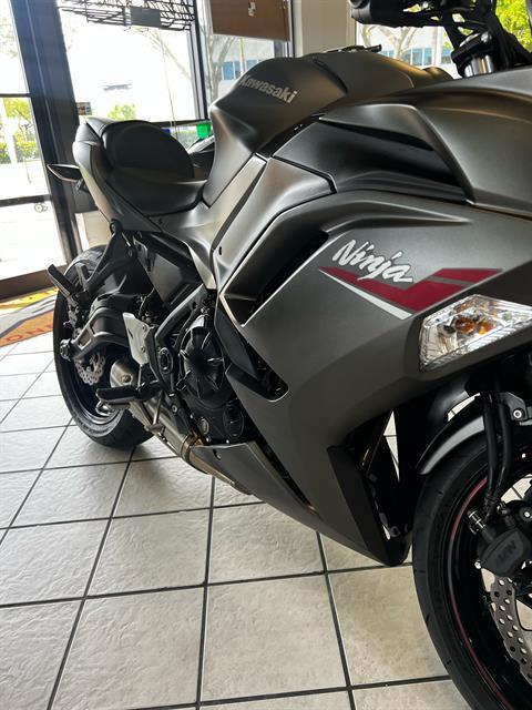 2022 Kawasaki Ninja 650 in Hialeah, Florida - Photo 13