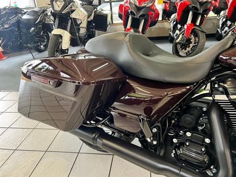 2021 Harley-Davidson Road Glide® Special in Hialeah, Florida - Photo 5