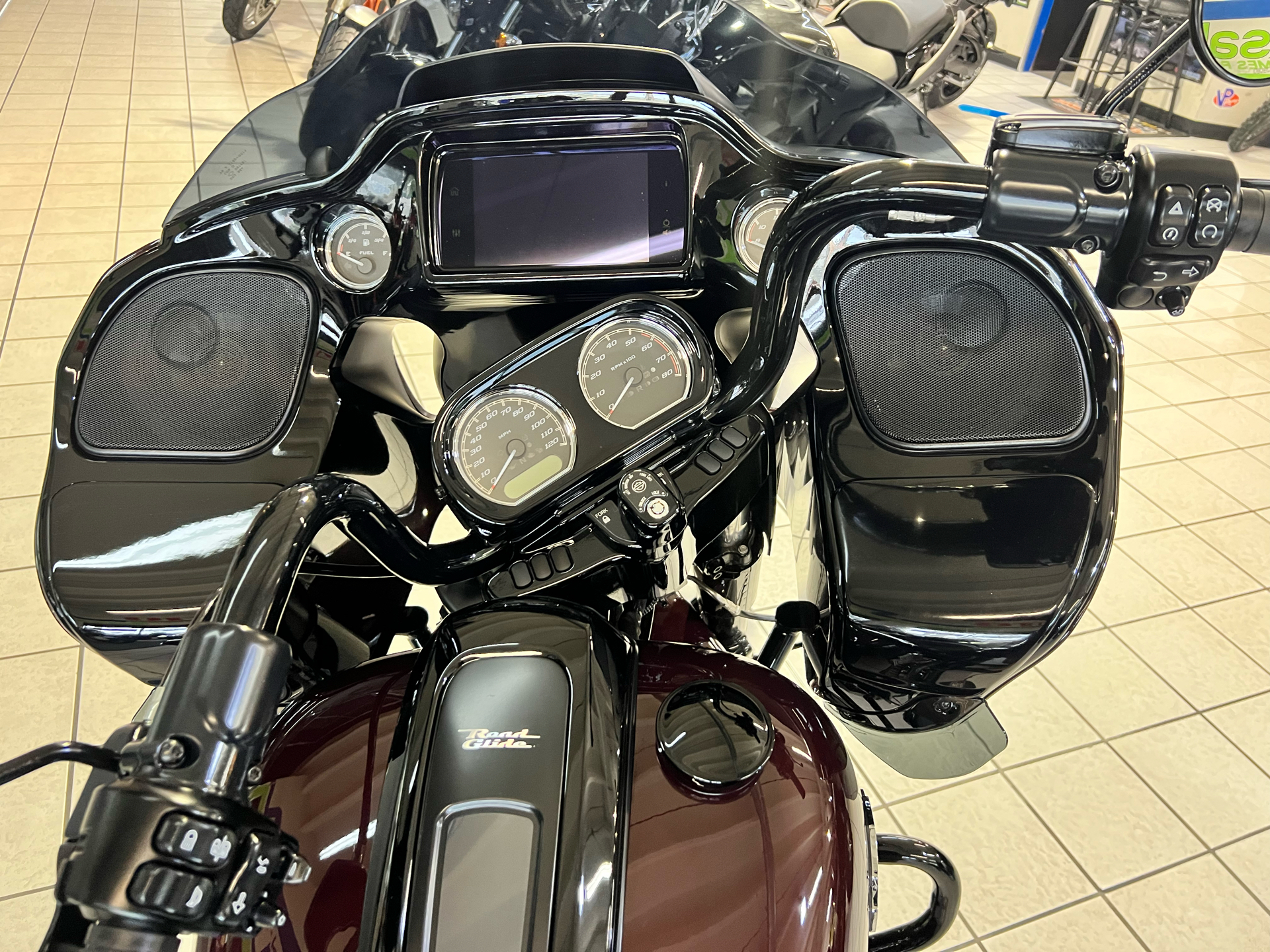 2021 Harley-Davidson Road Glide® Special in Hialeah, Florida - Photo 12