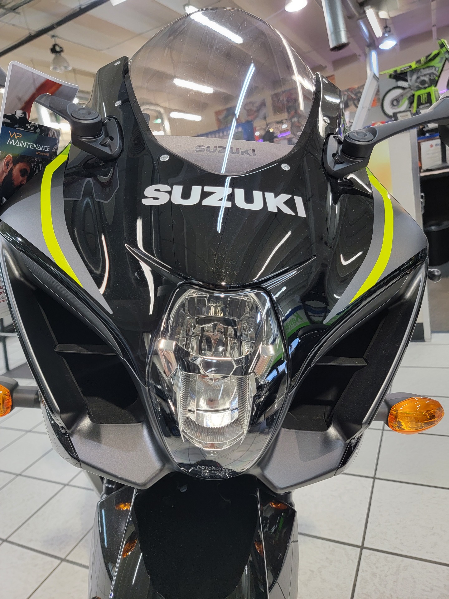 2023 Suzuki GSX-R1000 in Hialeah, Florida - Photo 9